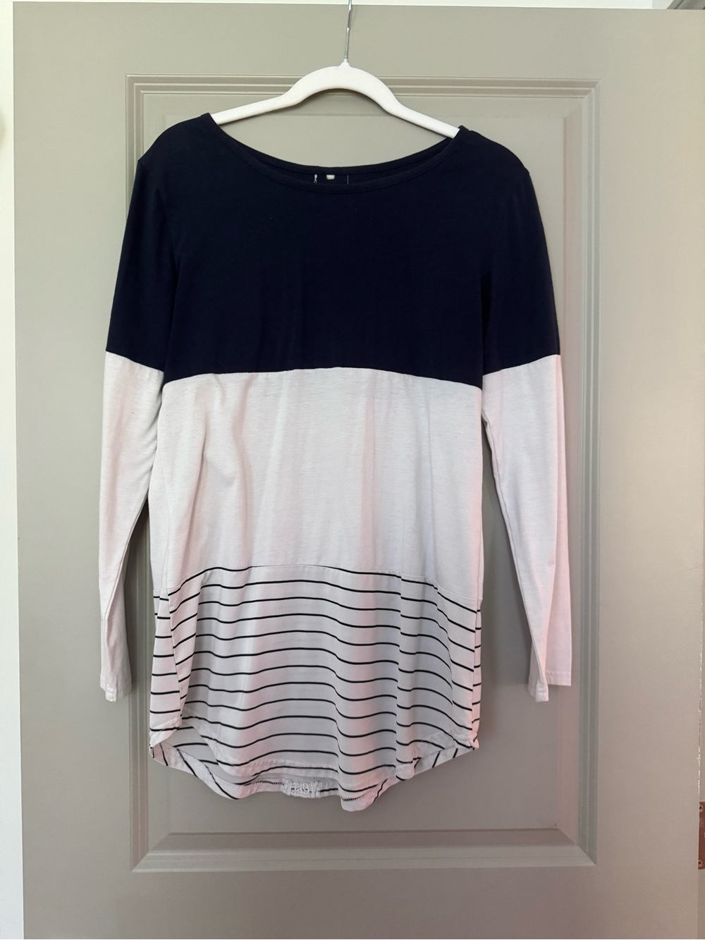 Colorblock Navy and White Long-Sleeve Women's Top